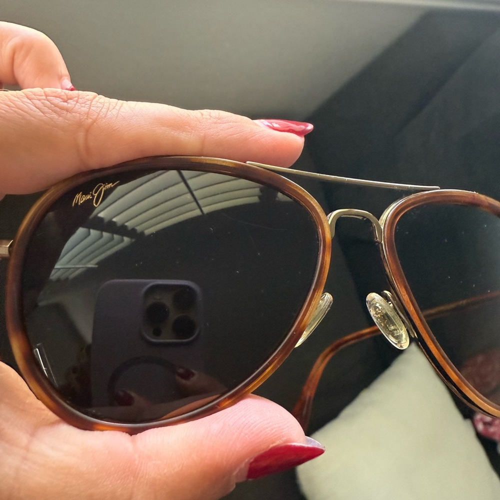 Maui Jim Tortoise Aviator Sunglasses - Picture 5 of 8